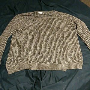 Grey long sleeve sweater